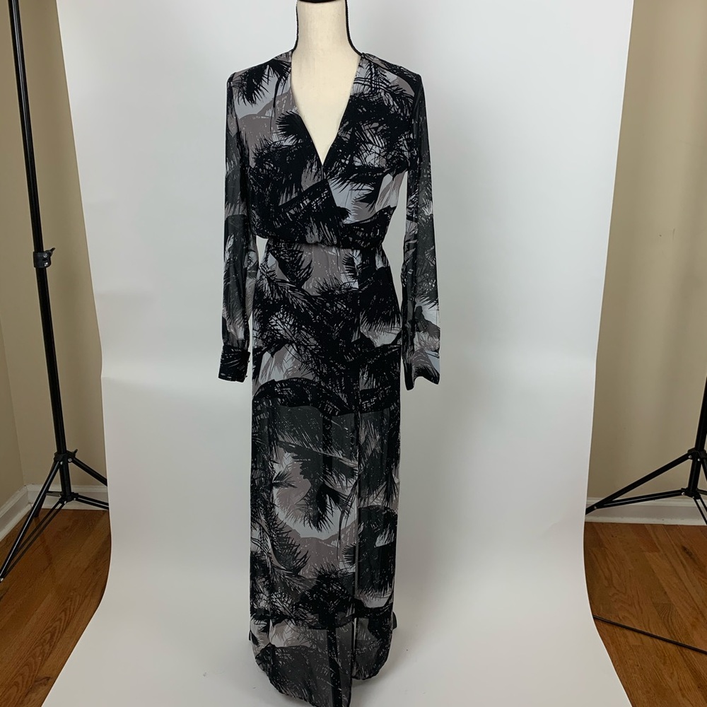 Divided Maxi long sleeve dress slit size 4